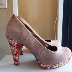 Kelly & Katie heels, size 6